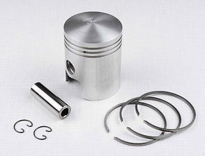 Piston set 66.00 - 67.50mm, pin 18mm (CZ 250) / 