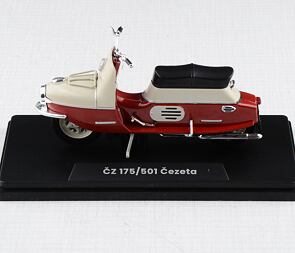 1:18 scale model CZ 175 scooter 501) / 