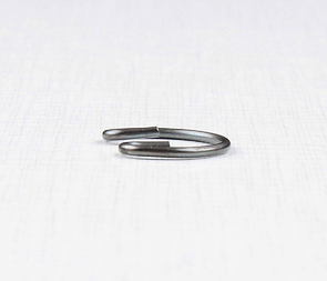 Piston pin clip 18mm (Jawa 250 350 CZ 125 175) / 