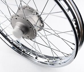 Rear wheel - complete (Jawa 50 Babetta 207 210) / 