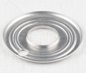 Wheel hub cover with tyre valve hole (PAV) / 