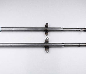 Front fork legs L+R set (Jawa 50 Pionyr 20 21 23) / Front fork legs L+R set (Jawa 50 Pionyr 20 21 23) /