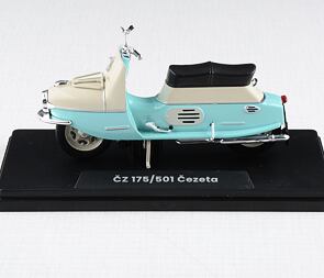 1:18 scale model CZ 175 scooter 501) / 1:18 scale model CZ 175 scooter 501) /