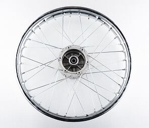 Rear wheel - complete (Jawa 50 Babetta 207 210) / 